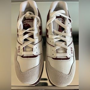 Brand new New Balance in sea salt burgundy leather and suede gym shoe/sneaker.